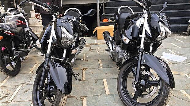 Suzuki Inazuma GW250 demo bikes spotted in dealership