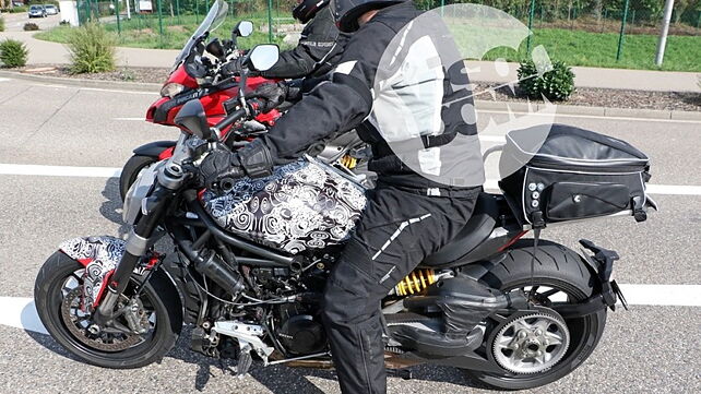 2016 Ducati Diavel spied testing in Germany