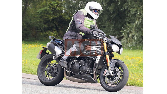 2016 Triumph Speed Triple spotted testing