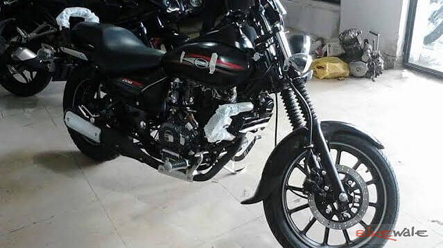 New Bajaj Avenger spied in dealership