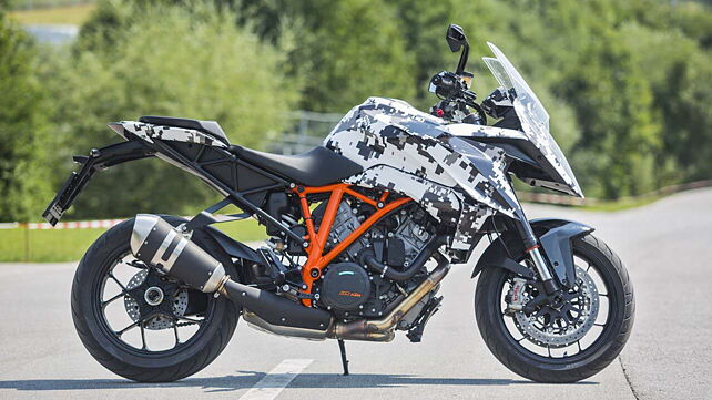 KTM 1290 Super Duke GT official photos revealed