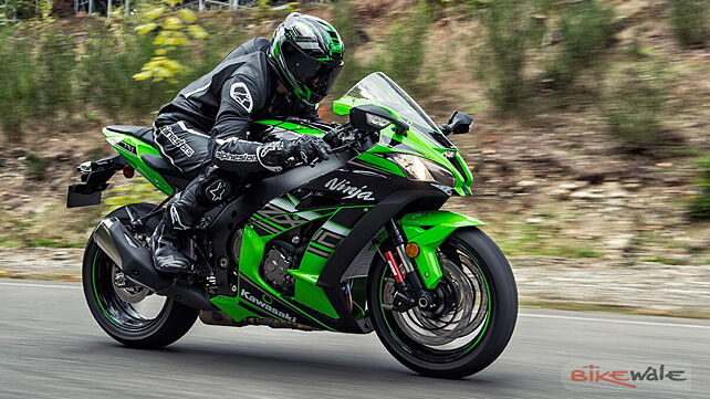 Kawasaki unveils the 2016 Ninja ZX-10R and it is coming to India soon