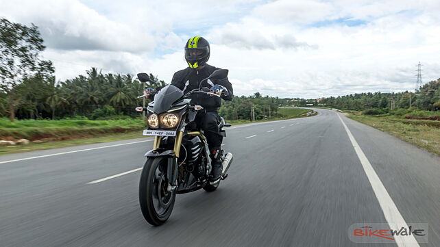 Mahindra Mojo: Photo Gallery