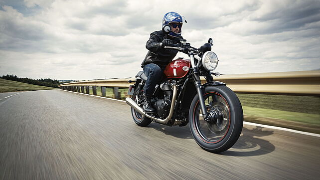 2016 Triumph Street Twin Photo Gallery