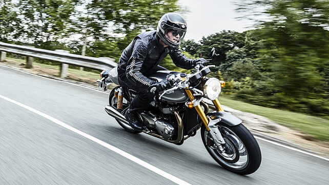 2016 Triumph Thruxton R Photo Gallery