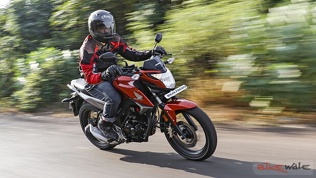 We try the CB Hornet 160R booking app for you