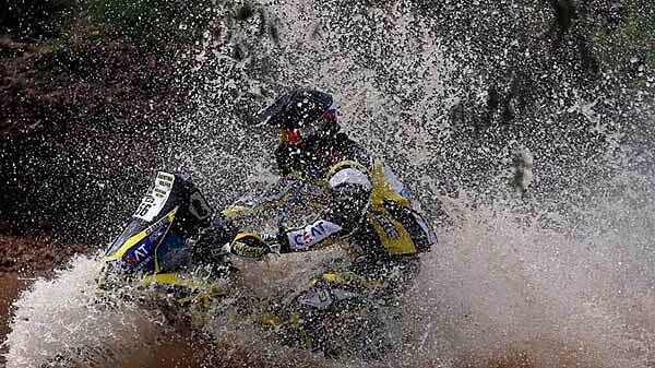 Santosh’s Dakar 2016 raid ends; TVS Sherco finding it difficult to keep up
