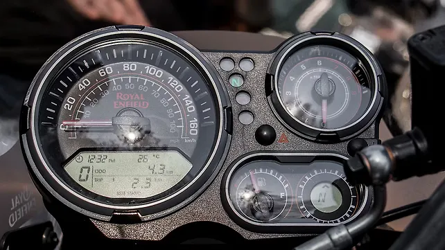 Royal Enfield Himalayan First Look Review Royal-Enfield-Himalayan-First-Look-Review