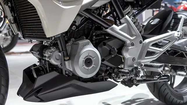 BMW G310R First Look Review - BikeWale