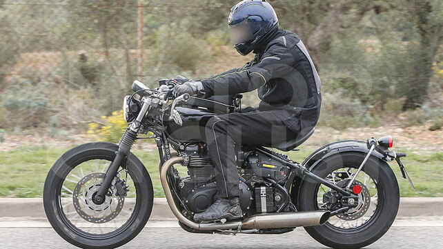 Triumph Bonneville bobber spied testing