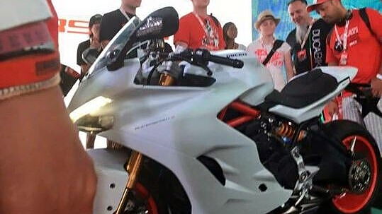 Ducati's new Supersport S picture leaked from World Ducati Week 2016