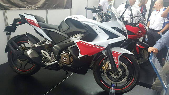 New colour scheme for Bajaj Pulsar RS200 in Columbia