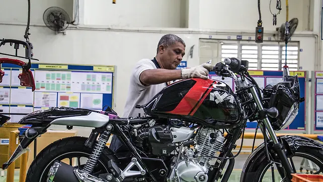 The making of India’s patriotic motorcycle Bajaj V15 The making of India’s patriotic motorcycle Bajaj V15