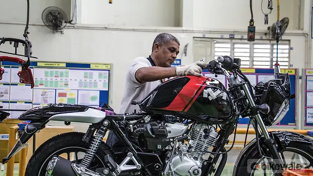 The making of India’s patriotic motorcycle Bajaj V15 The making of India’s patriotic motorcycle Bajaj V15