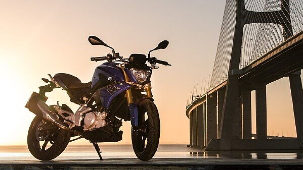 BMW G310R to reach UK dealerships in late November