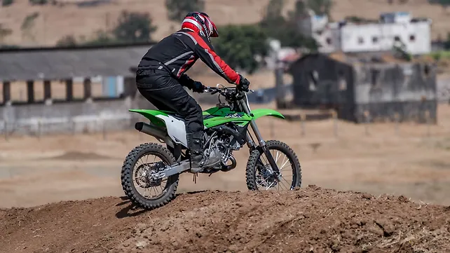 Kx100 Reeds Kawasaki KX100 First Ride Review - BikeWale
