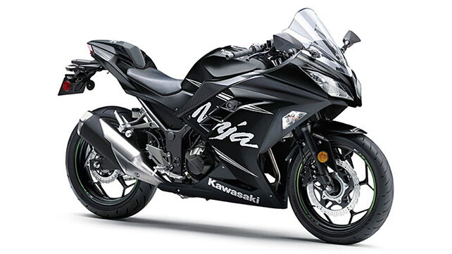 2017 Kawasaki Ninja 300 unveiled