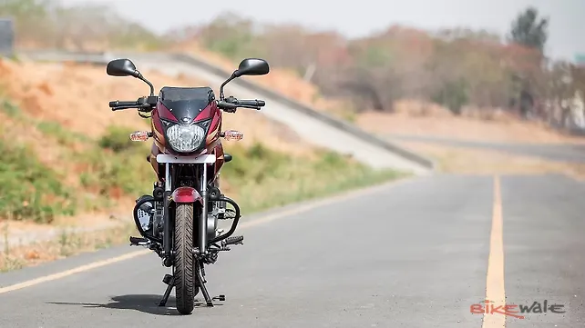 Bajaj Pulsar 150 DTS-i Front