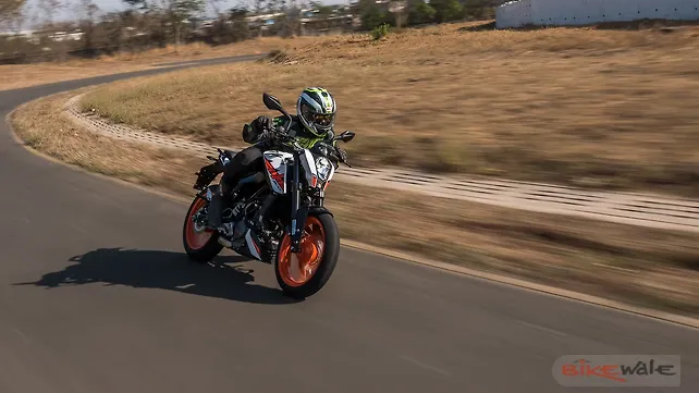 KTM 200 Duke Action KTM 200 Duke Action