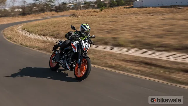 KTM 200 Duke Action KTM 200 Duke Action