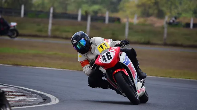 スクール ゆなっちさん KAWASAKI ZX-6R 『虹ヶ咲学園スクールアイドル同好