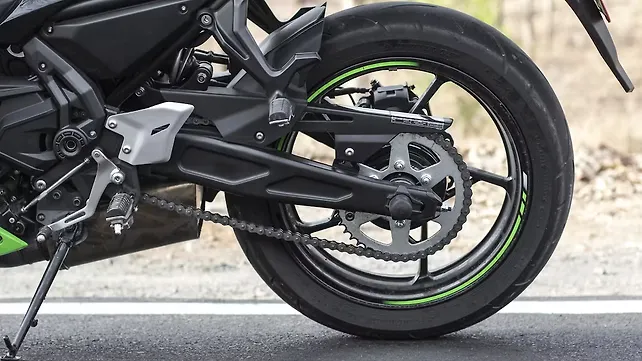 2017 Kawasaki Ninja 650 First Ride Review - BikeWale