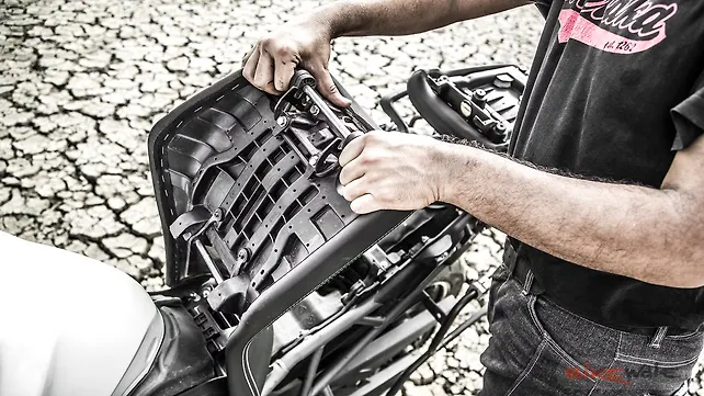 triumph tiger xca seat height
