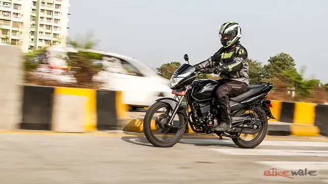 Honda CB Unicorn 150 Action Honda CB Unicorn 150 Action