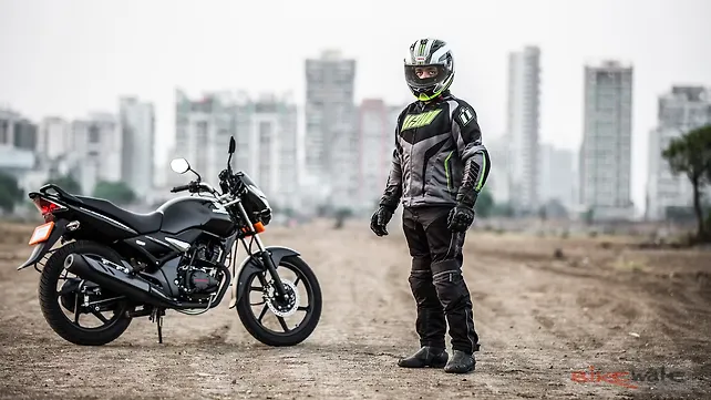 Honda CB Unicorn 150 Rear Three-Quarter