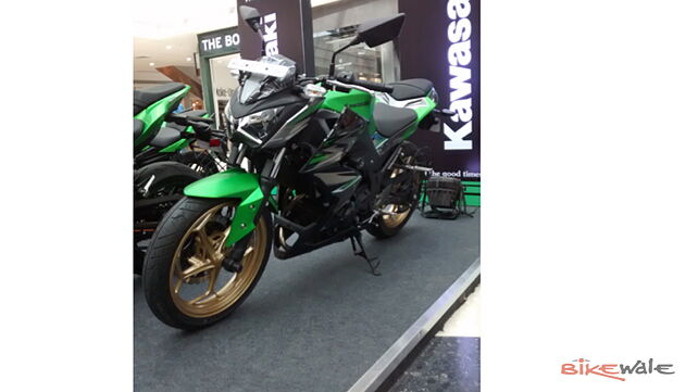 2017 Kawasaki Z250 gets colour update