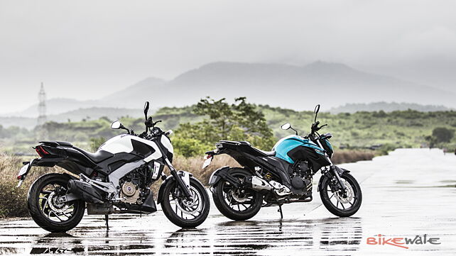 Yamaha FZ25 vs Bajaj Dominar 400 Comparison Test - BikeWale