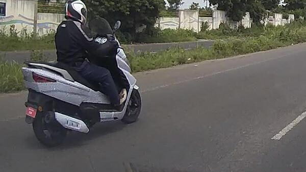 Benelli 250cc scooter spotted testing in India