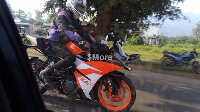 KTM RC250 spotted testing in India