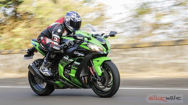 Kawasaki ZX-10R and ZX-14R get offers up to Rs 3.5 lakhs