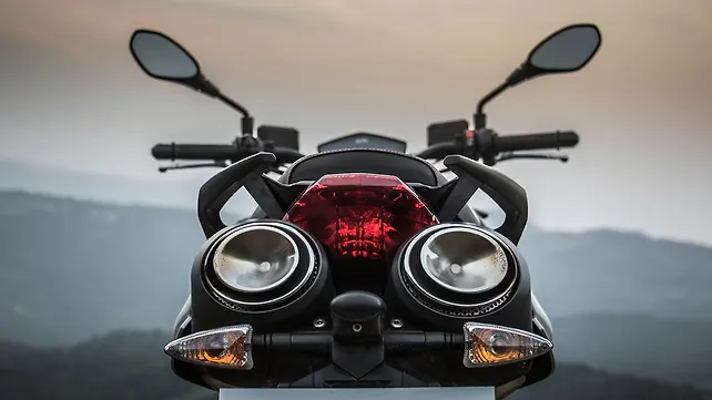 Aprilia Shiver 900 First Ride Review - BikeWale