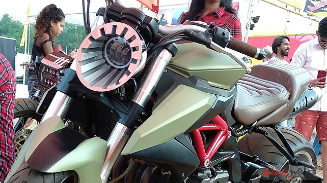 Mean Green Benelli TNT 600i wins the Mod Bike competition at IBW