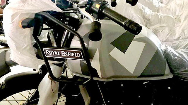 Royal Enfield Himalayan spotted in new colour scheme