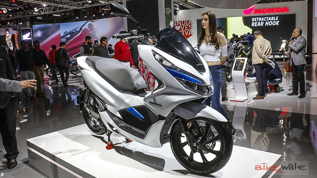 Images of Honda PCX125 | Photos of PCX125 - BikeWale