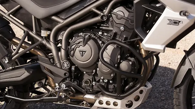 2018 Triumph Tiger 800 Launch Ride Review - BikeWale