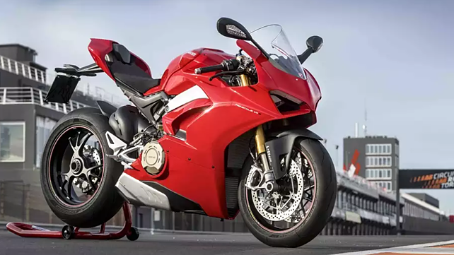Ducati reopens bookings for Panigale V4 and V4 S
