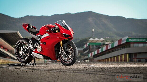 Ducati Panigale V4 S: What else can you buy