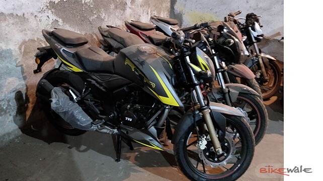 TVS Apache RTR 200 4V gets new colours