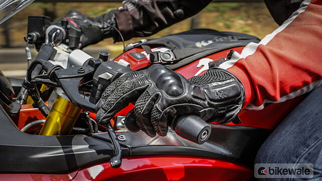 Helstons Wind Mesh Summer Motorcycle Gloves Action
