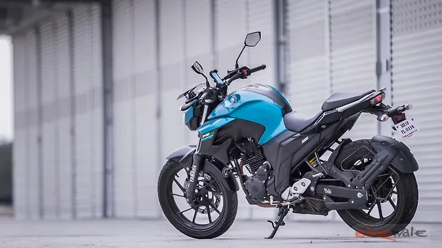 Yamaha FZ25 Long Term Report 4 Track