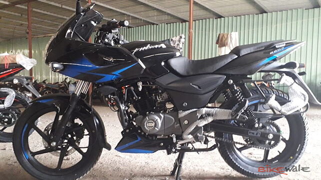 Bajaj launches updated Pulsar 220F; gets cosmetic changes