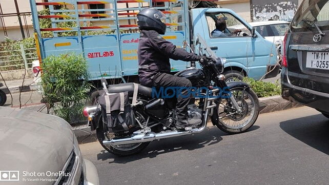New Royal Enfield Classic spied testing once again