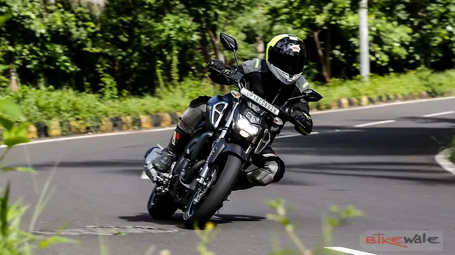 Yamaha FZ S V3 Action
