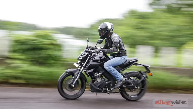 Yamaha MT 15 Action