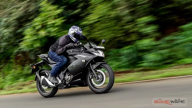 Suzuki Gixxer SF 250 Action