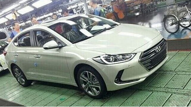 Hyundai's upcoming new Elantra fully revealed through spy pictures